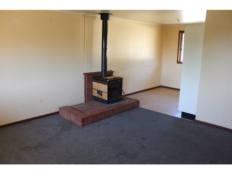 11 Arunta Street, Bathurst NSW 2795