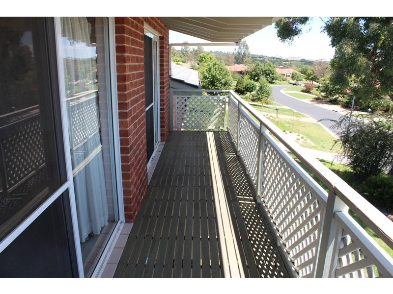 2 Carbine Close, Bathurst NSW 2795