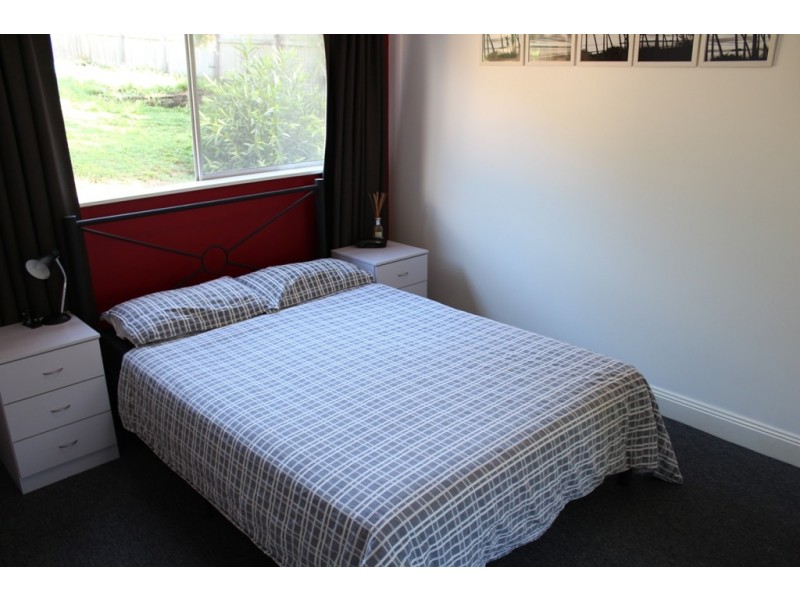 20 Edgell Street, Bathurst NSW 2795