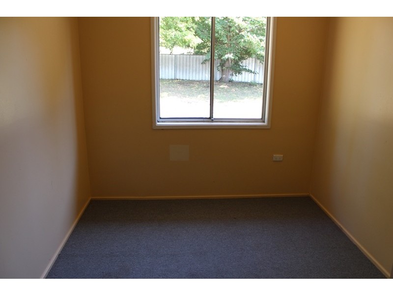 8 Tyndall Street, Bathurst NSW 2795