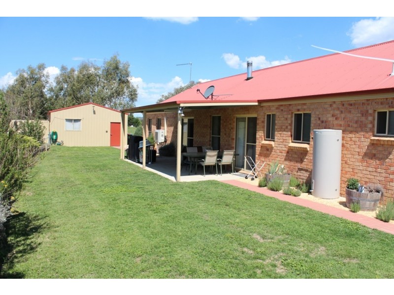 64 St Johns Road, Bathurst NSW 2795