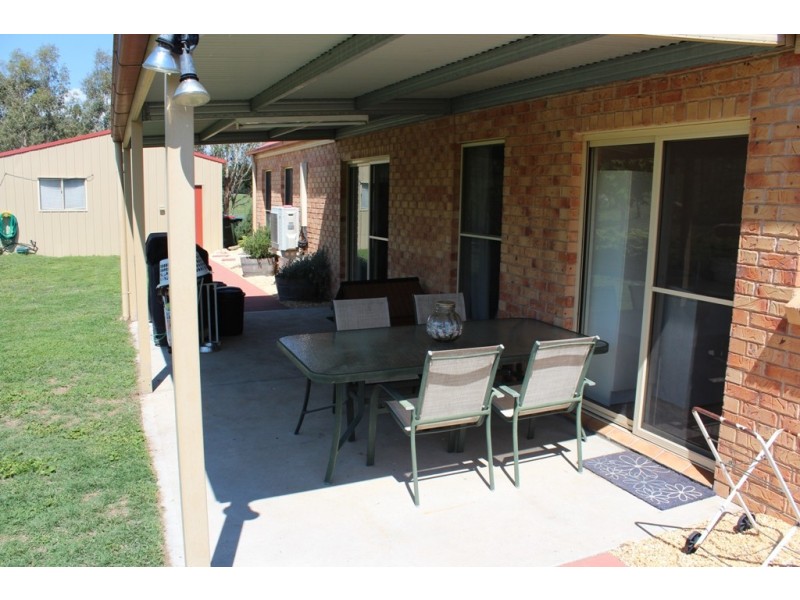 64 St Johns Road, Bathurst NSW 2795