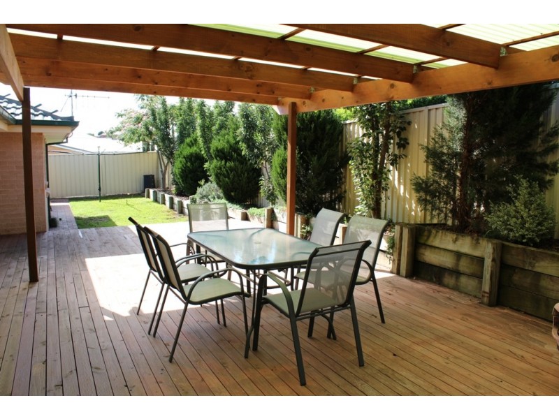 2 Howarth Close, Bathurst NSW 2795
