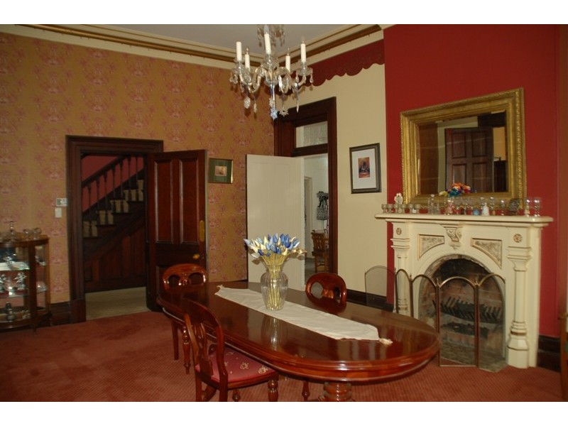 294 Russell Street, Bathurst NSW 2795