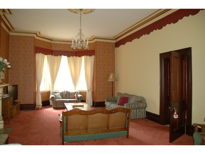 294 Russell Street, Bathurst NSW 2795