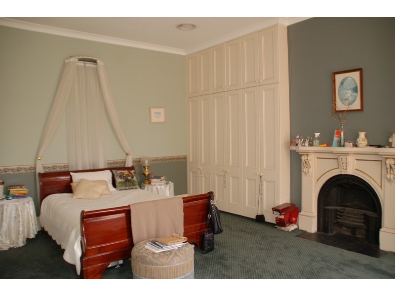 294 Russell Street, Bathurst NSW 2795