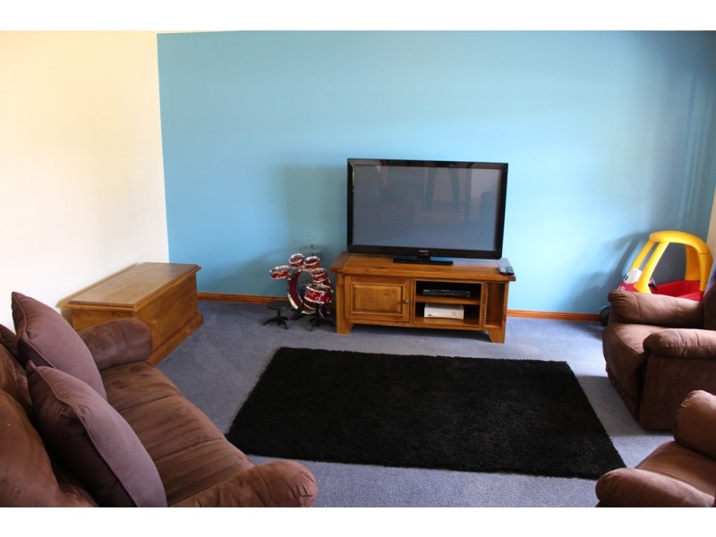 35 Hughes Street, Bathurst NSW 2795