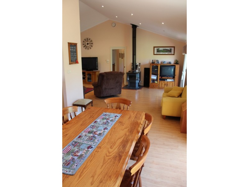 64 St Johns Road, Bathurst NSW 2795