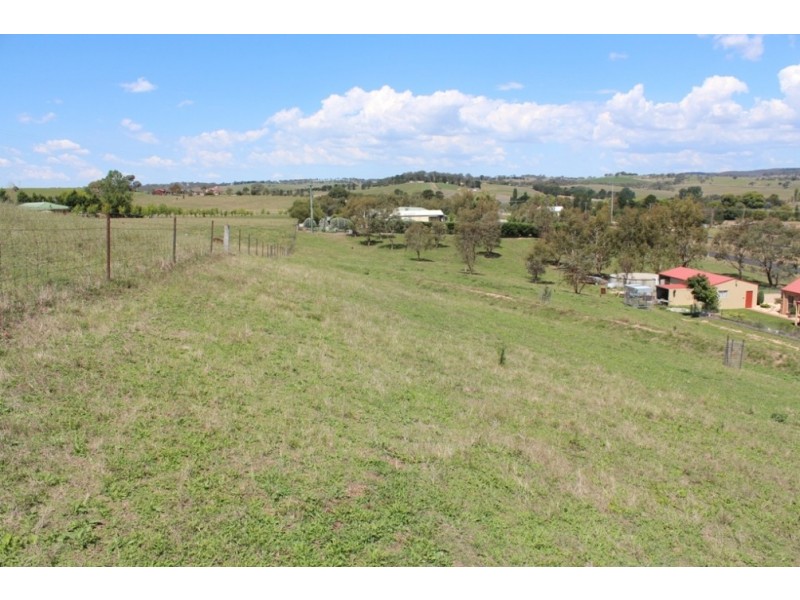 64 St Johns Road, Bathurst NSW 2795
