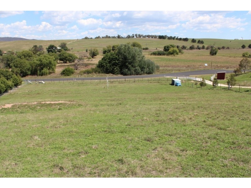 64 St Johns Road, Bathurst NSW 2795