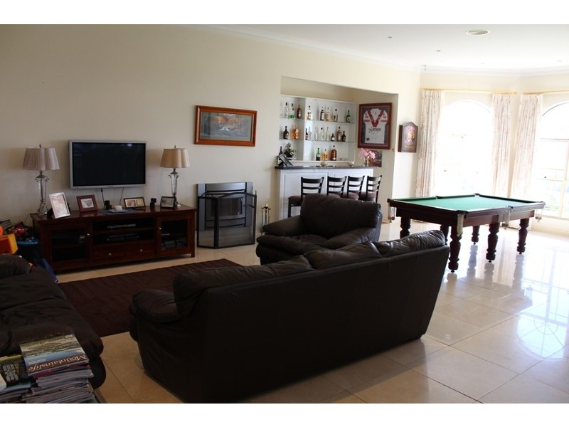 18 Arabella Place, Bathurst NSW 2795