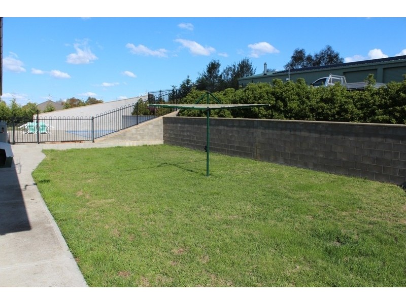 18 Arabella Place, Bathurst NSW 2795