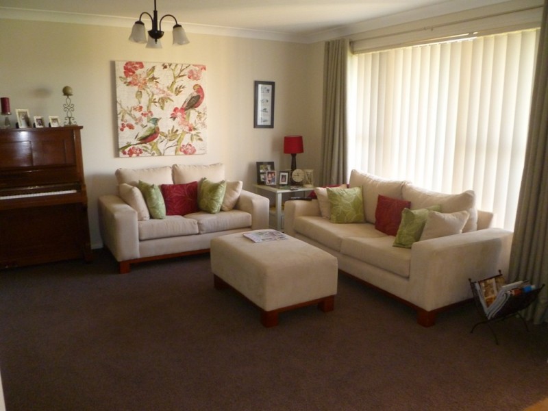 44 Carlyle Avenue, Bathurst NSW 2795