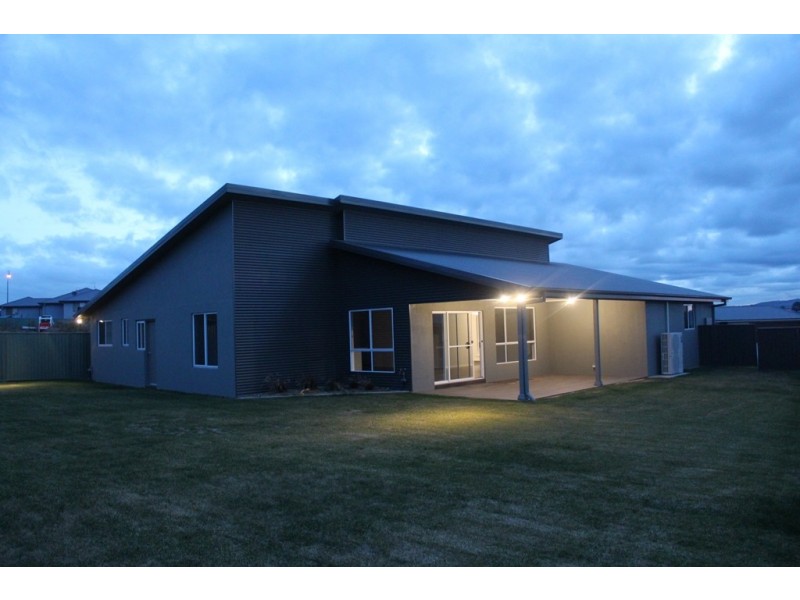 3 Mulley Close, Bathurst NSW 2795