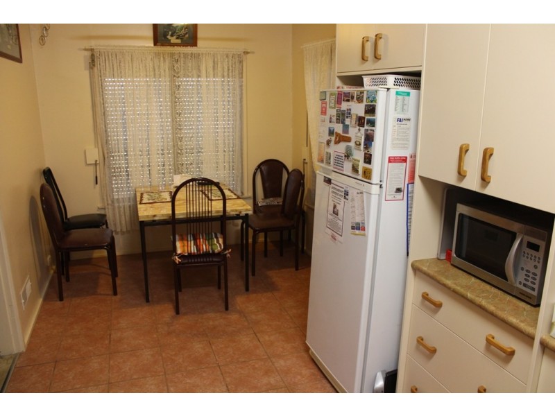 77 Sydney Road, Bathurst NSW 2795
