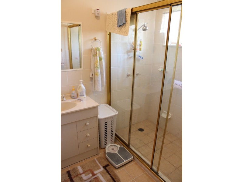 77 Sydney Road, Bathurst NSW 2795