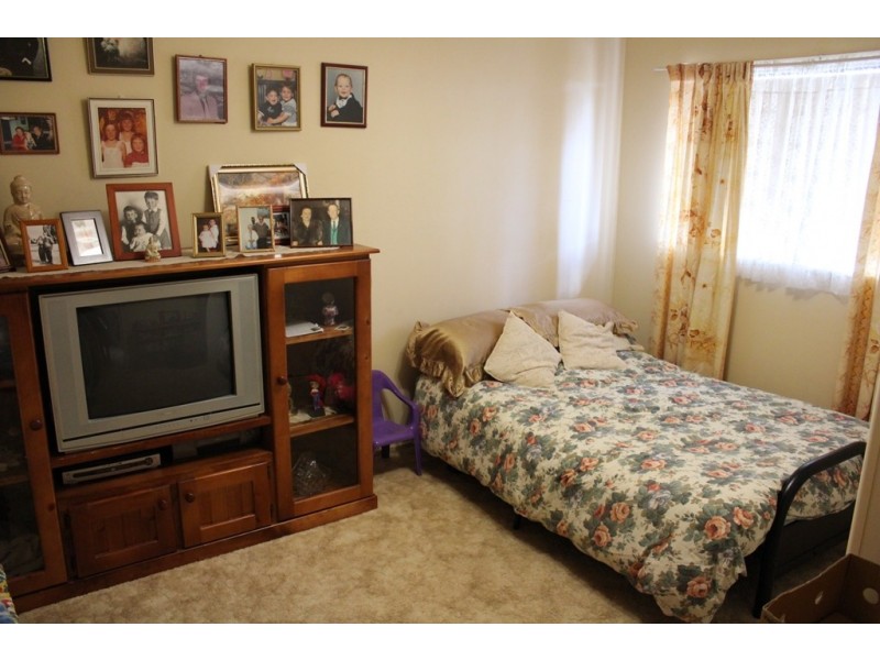 77 Sydney Road, Bathurst NSW 2795