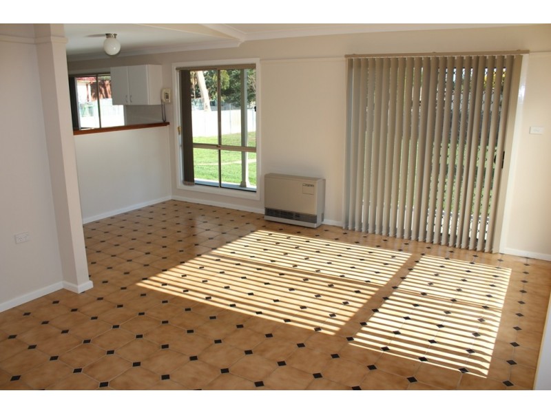 17 Park Street, Eglinton NSW 2795