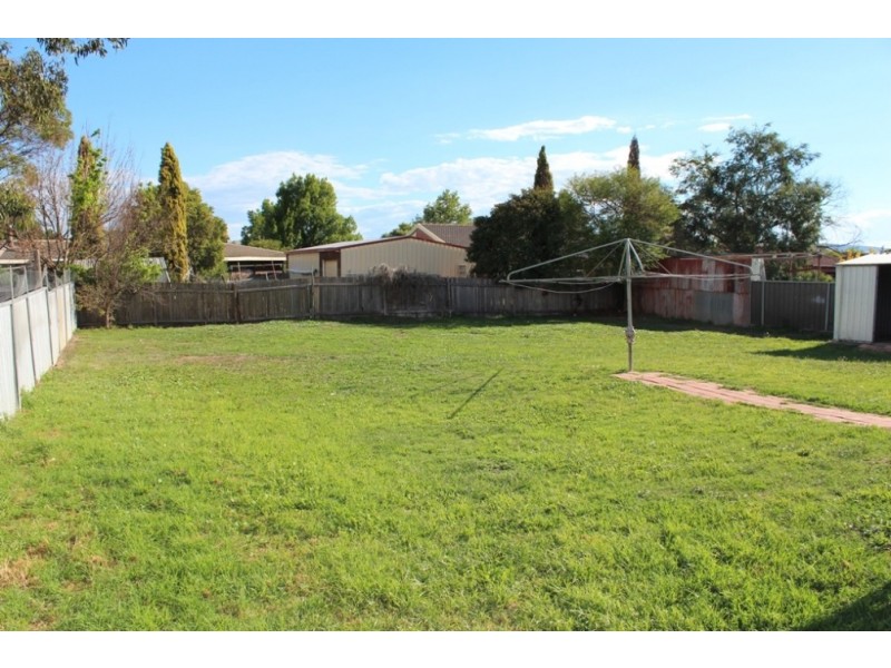 17 Park Street, Eglinton NSW 2795