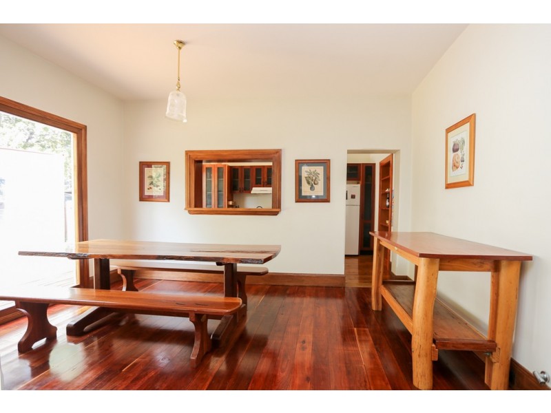 145 Russell Street, Bathurst NSW 2795