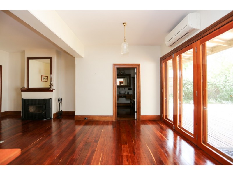 145 Russell Street, Bathurst NSW 2795