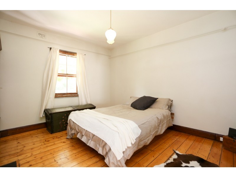 145 Russell Street, Bathurst NSW 2795