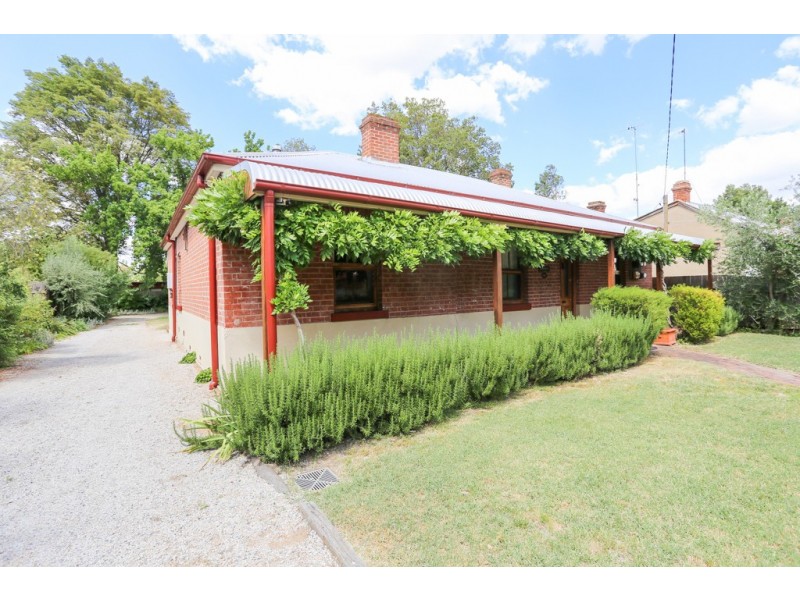 145 Russell Street, Bathurst NSW 2795