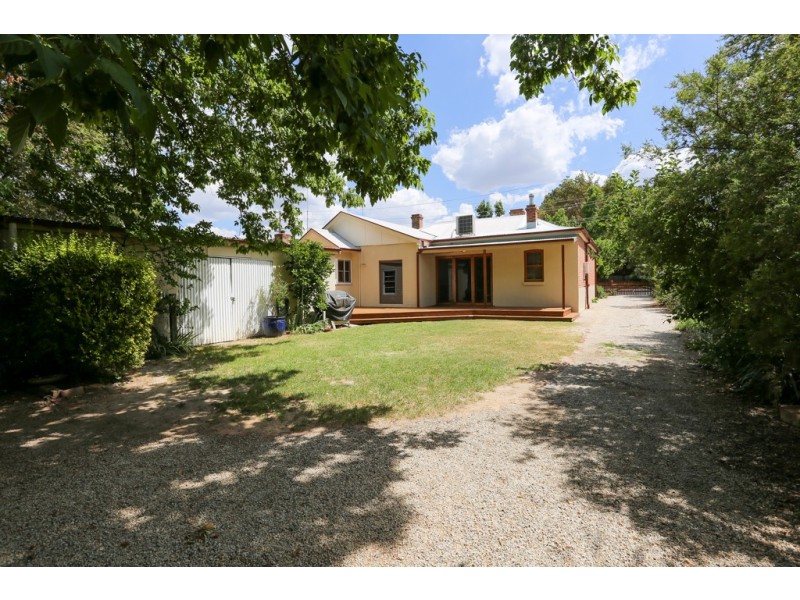 145 Russell Street, Bathurst NSW 2795