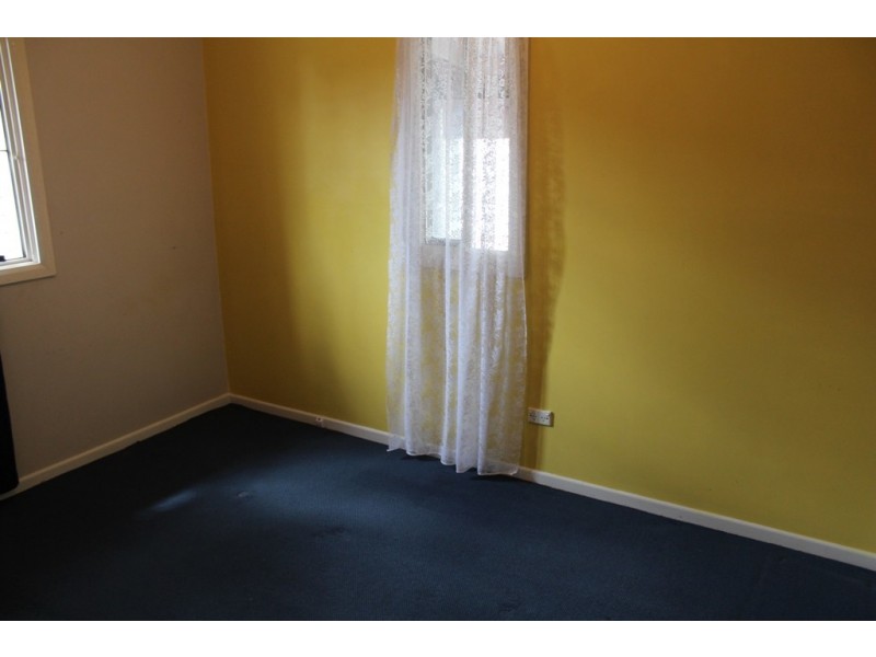 13 Gilmour Street, Bathurst NSW 2795