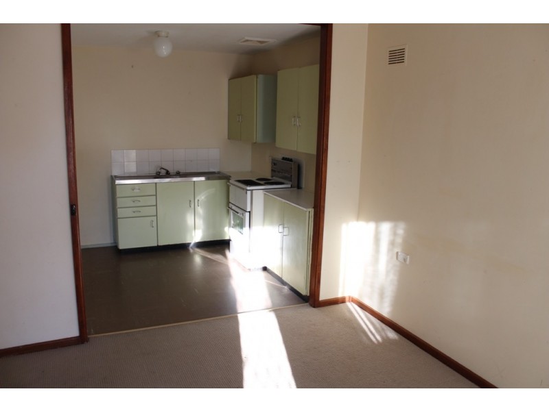 21 Stack Street, Bathurst NSW 2795