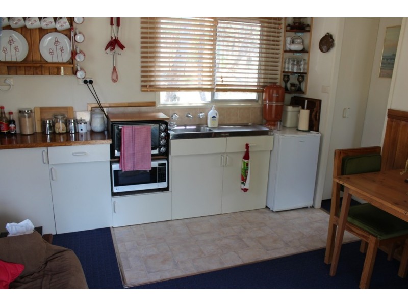 85 Walang Drive, Bathurst NSW 2795