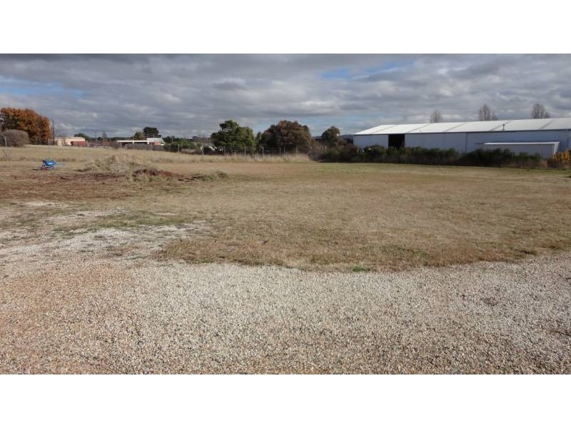 61a Sydney Road, Bathurst NSW 2795