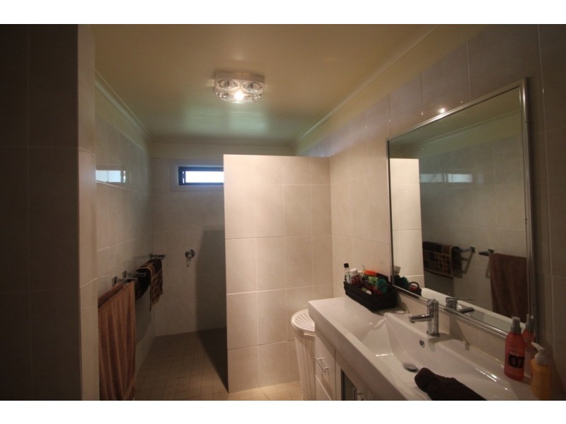 11 Leo Grant Drive, Kelso NSW 2795