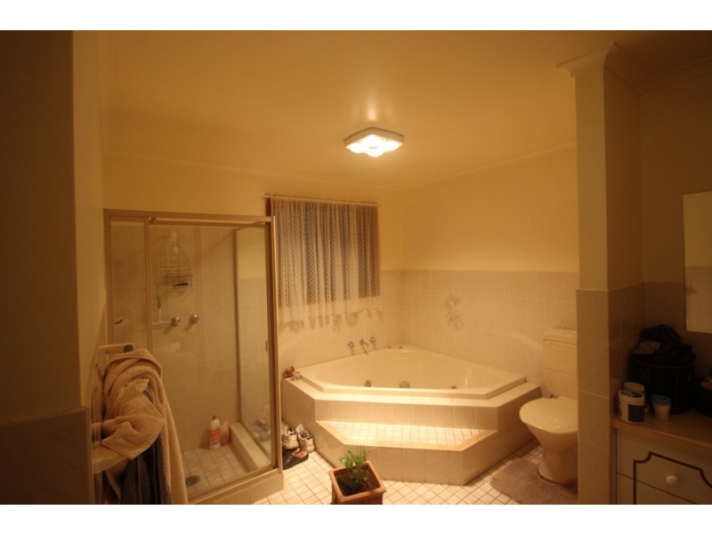 11 Leo Grant Drive, Kelso NSW 2795