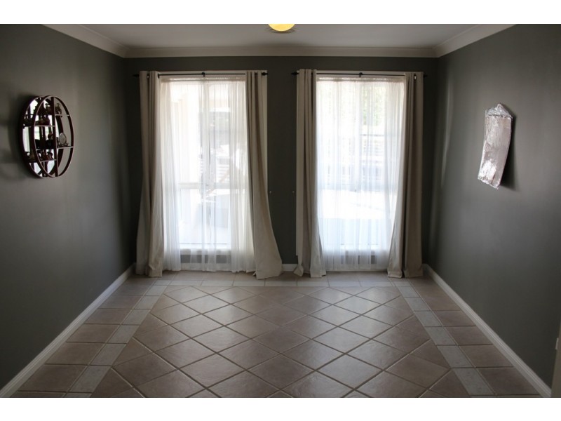 47 Cedar Drive, Bathurst NSW 2795