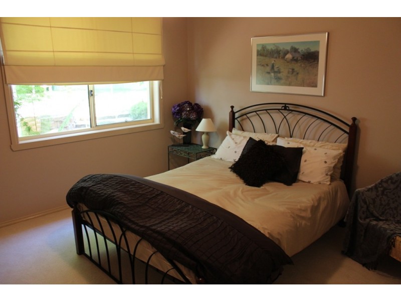 20 Cherrywood Crescent, Bathurst NSW 2795