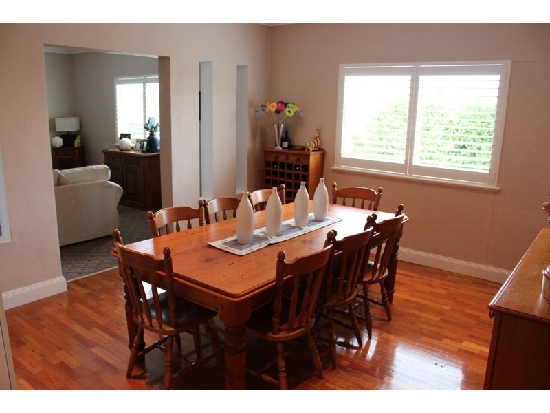 7 Tweed Parade, Bathurst NSW 2795