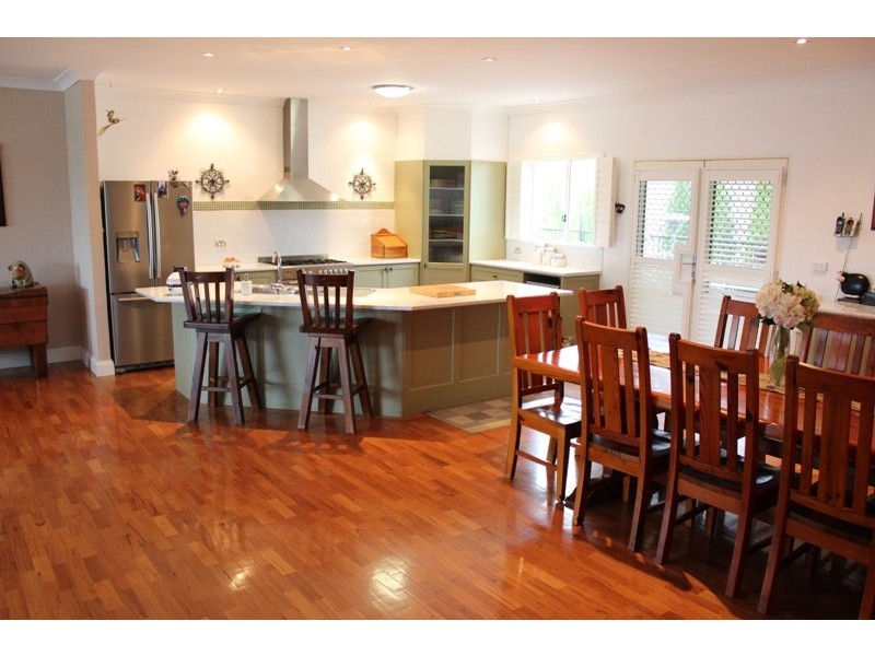 7 Tweed Parade, Bathurst NSW 2795