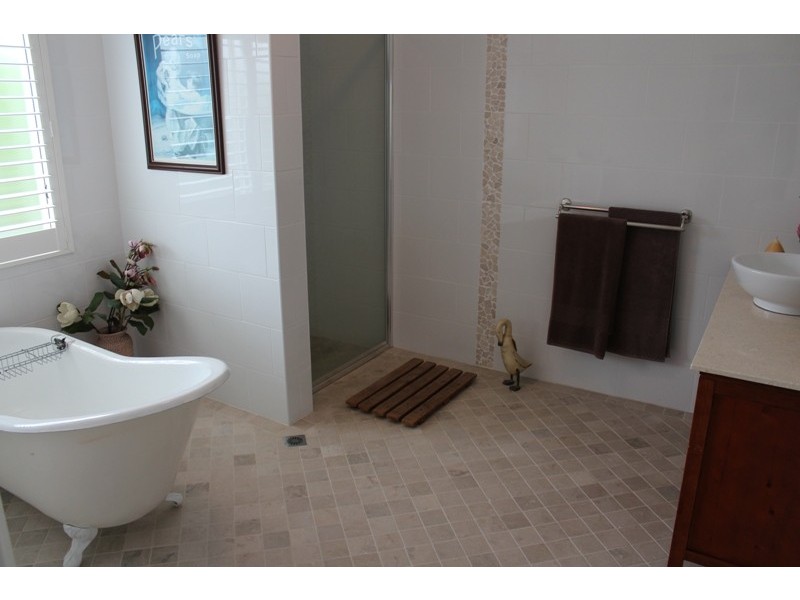 7 Tweed Parade, Bathurst NSW 2795