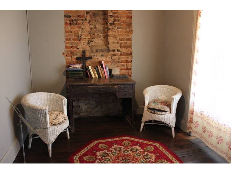 11 East Street, Bathurst NSW 2795