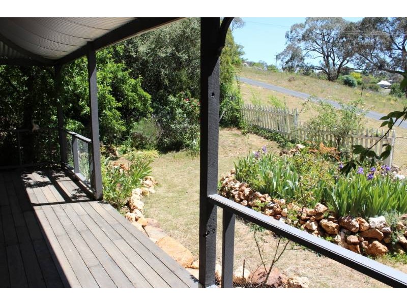 11 East Street, Bathurst NSW 2795