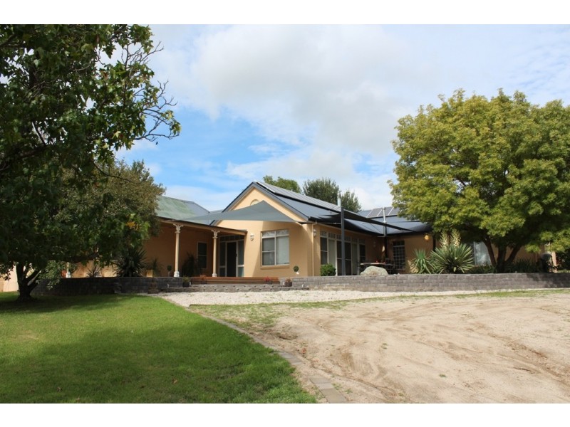 108 Marys Lane, Bathurst NSW 2795