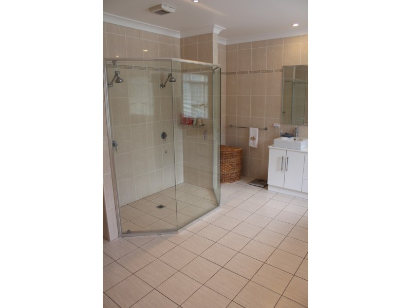 108 Marys Lane, Bathurst NSW 2795