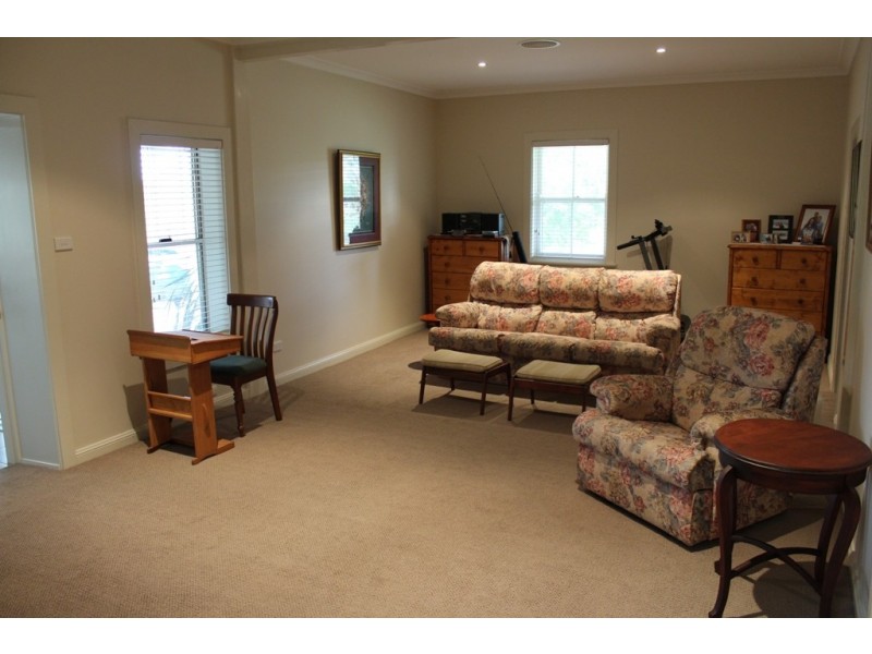 108 Marys Lane, Bathurst NSW 2795