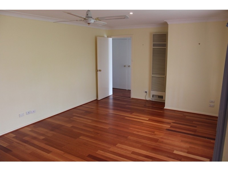 102 Abercrombie Drive, Bathurst NSW 2795