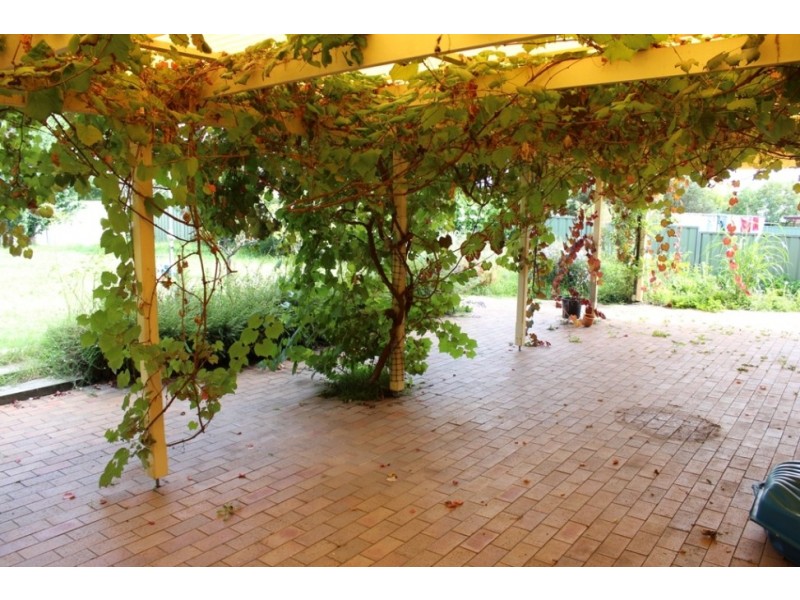 102 Abercrombie Drive, Bathurst NSW 2795