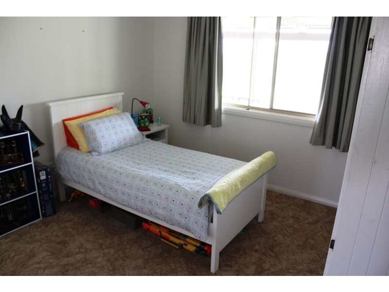 3 Walpole Close, Bathurst NSW 2795