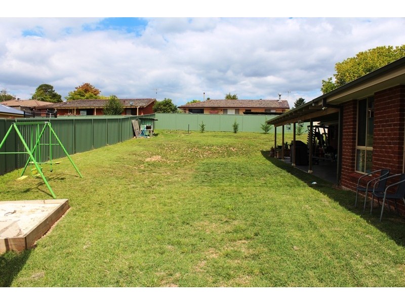 3 Walpole Close, Bathurst NSW 2795