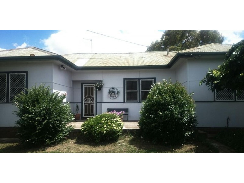 90 Sydney Road, Kelso NSW 2795