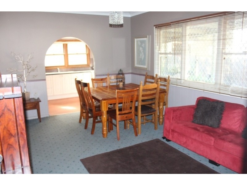 90 Sydney Road, Kelso NSW 2795